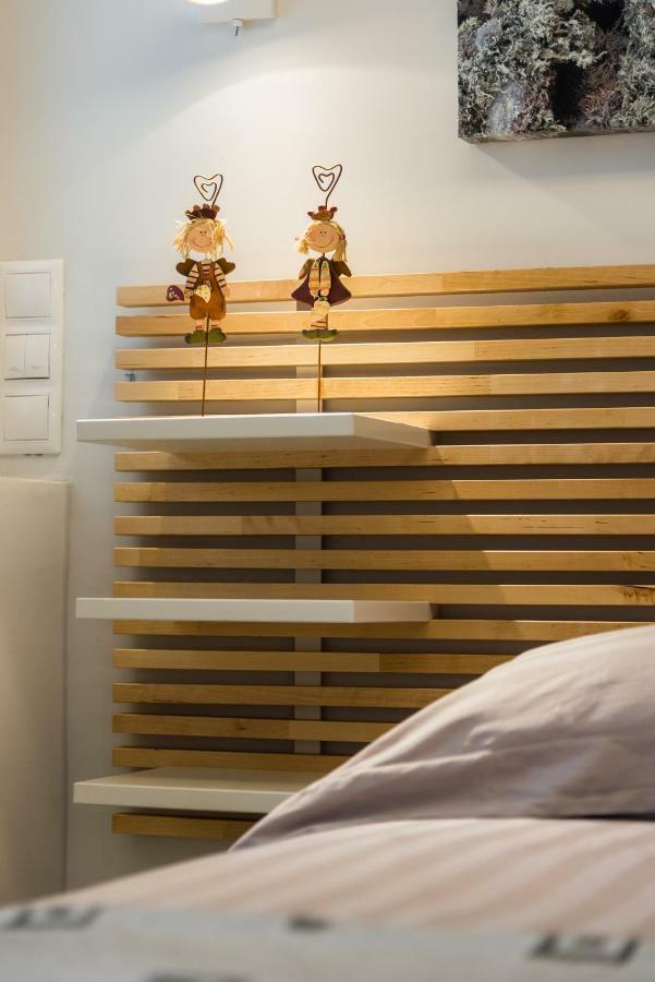 Central Cozy Studio With A Secret Garden Atena Exterior foto