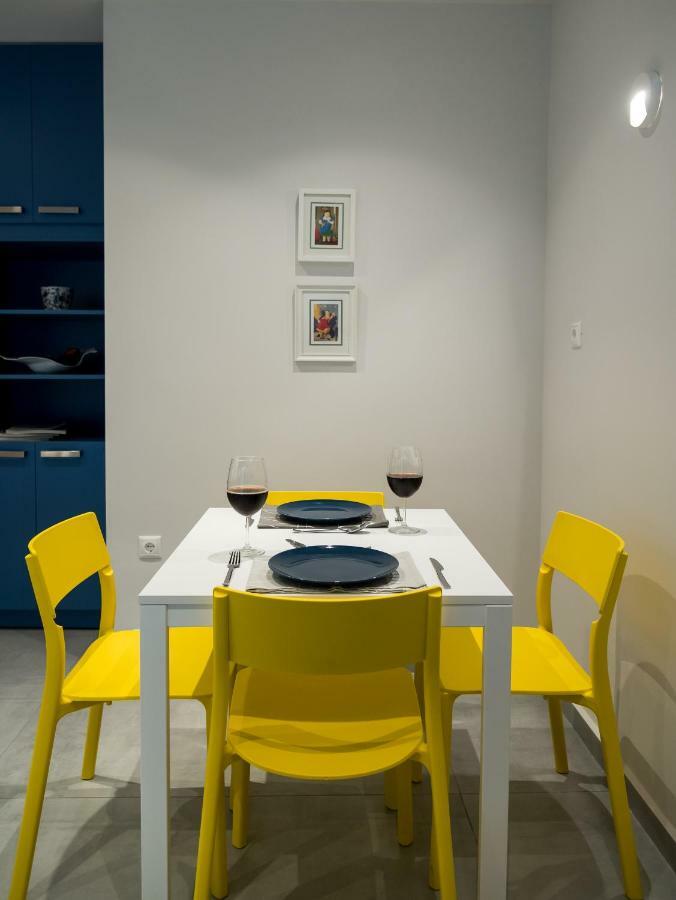 Central Cozy Studio With A Secret Garden Atena Exterior foto